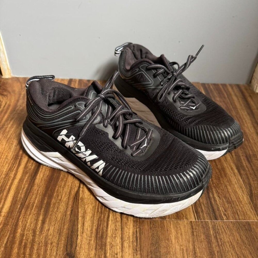 Hoka Bondi 7 Black & White Running Sneakers Size Women's 7 2E